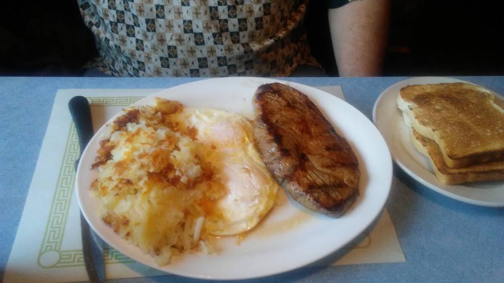 Bob & Annes Restaurant | restaurant | 1739 N Sheridan Rd, Waukegan, IL 60085, USA | 8476628770 OR +1 847-662-8770