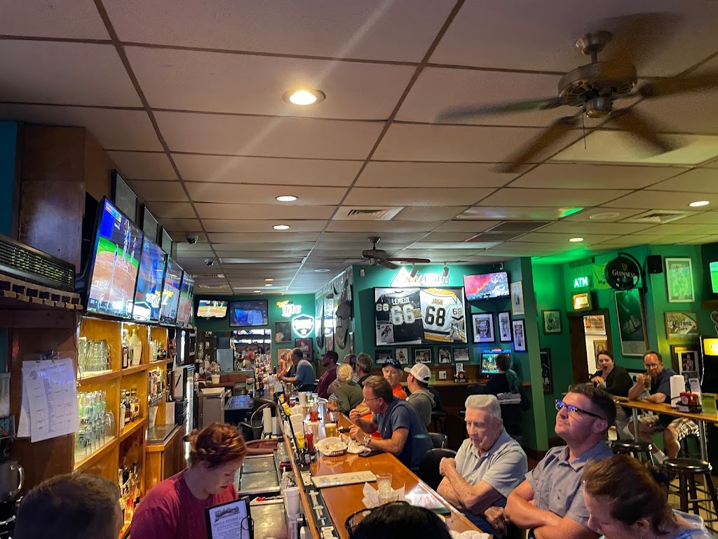 Sidelines Sports Bar and Restaurant | restaurant | 2 Via De Luna Dr, Pensacola Beach, FL 32561, USA | 8509343660 OR +1 850-934-3660