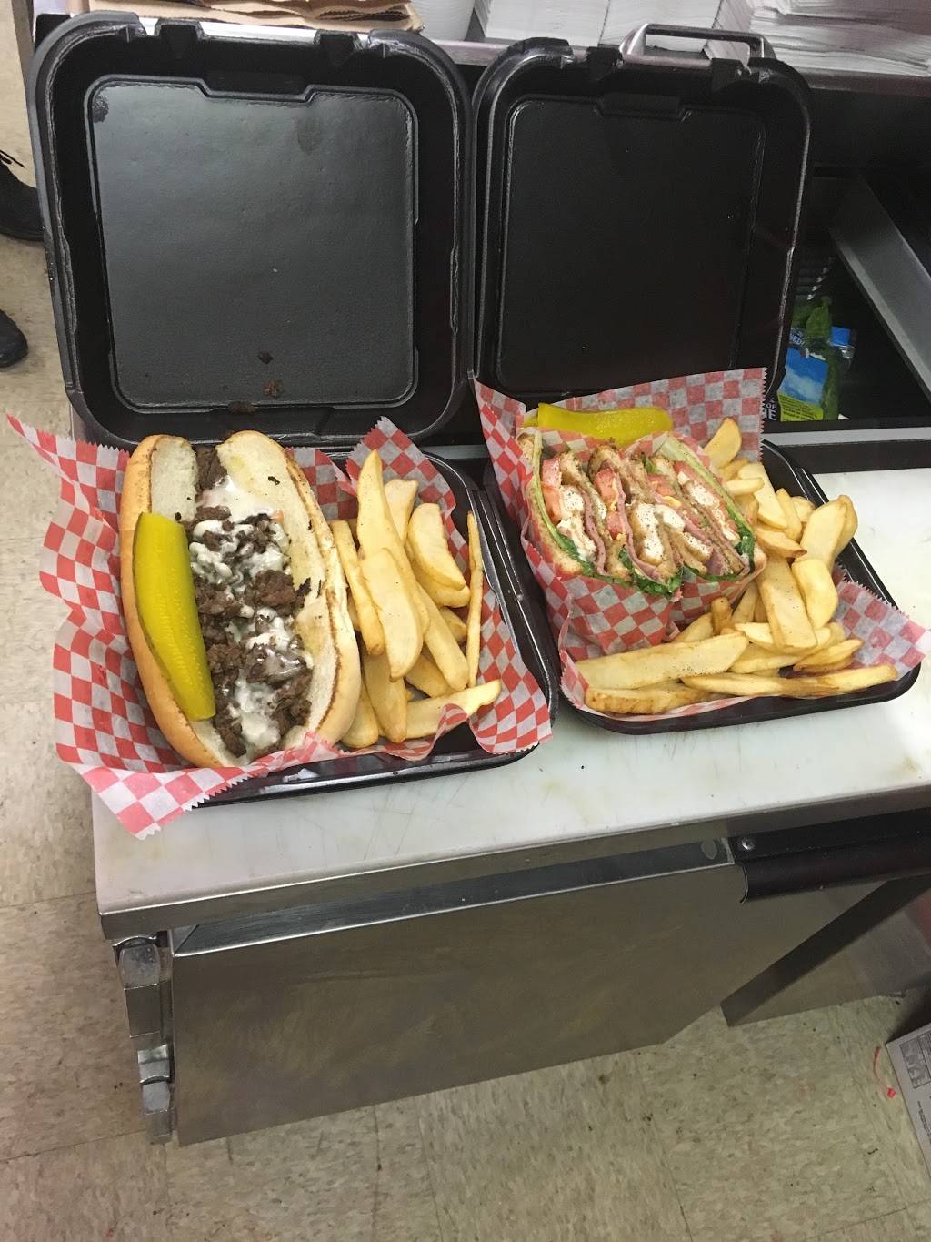 Conant Street Grill | restaurant | 19132 Conant St, Detroit, MI 48234, USA | 3138937777 OR +1 313-893-7777