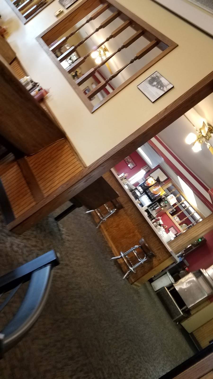 Rockys Cozy Kitchen | restaurant | 145 S 8th St, Medford, WI 54451, USA | 7157482434 OR +1 715-748-2434