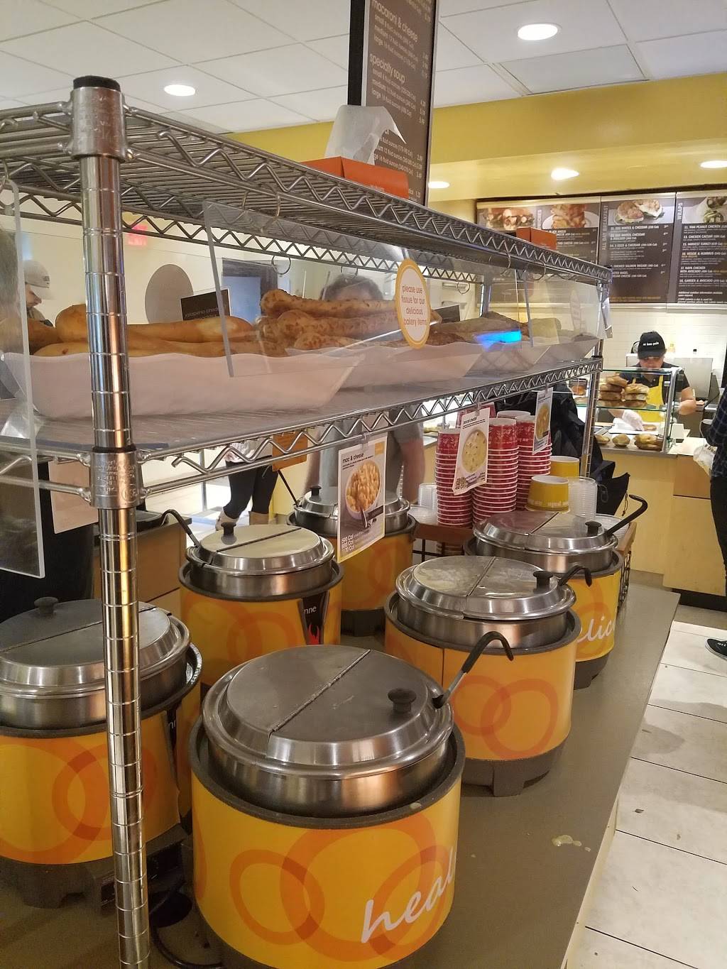 Au Bon Pain | cafe | 116 California Ave, Hempstead, NY 11549, USA | 5164636539 OR +1 516-463-6539