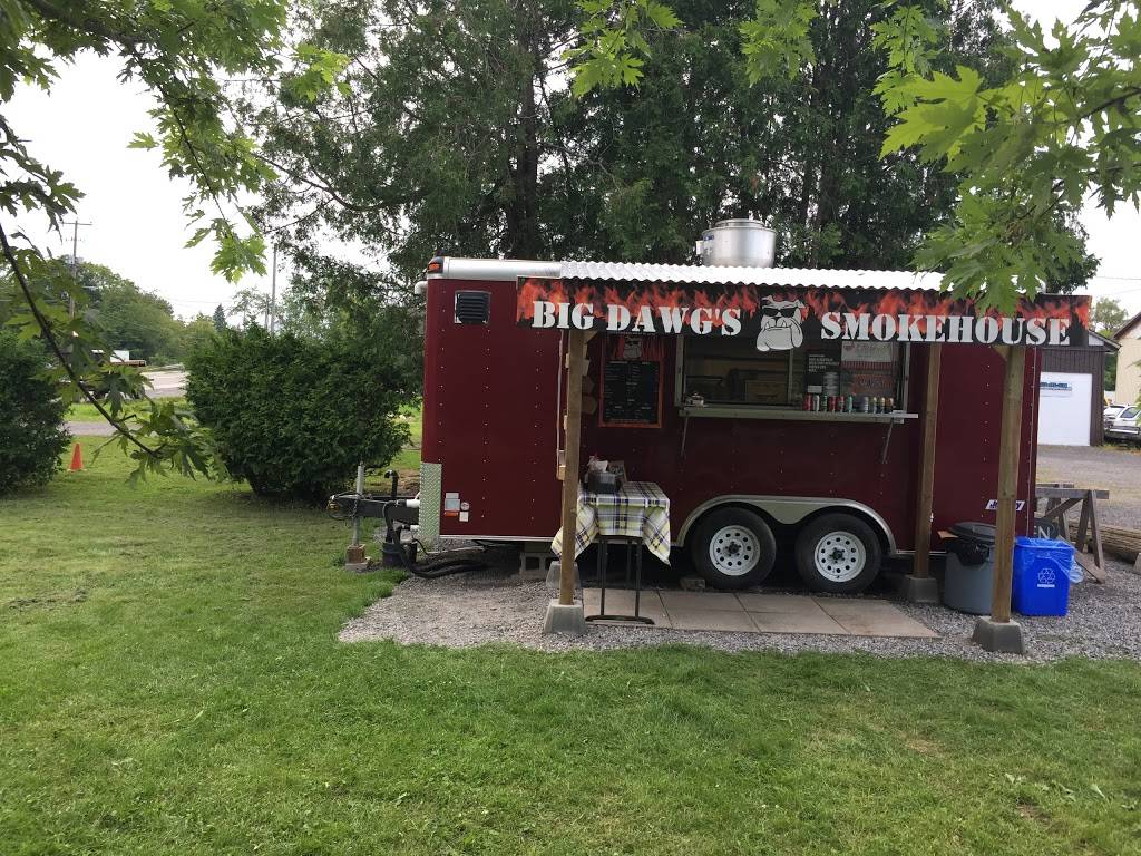 Big Dawgs Smokehouse | restaurant | 2317 Community Way, North Gower, ON K0A 2T0, Canada | 6132238625 OR +1 613-223-8625