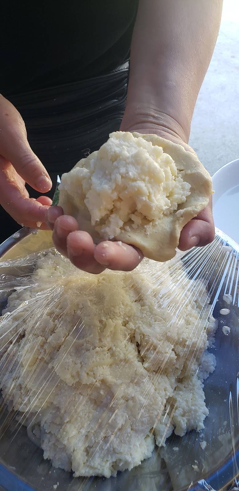 Reinas Antojitos | restaurant | 920 Fair Ave, San Jose, CA 95122, USA | 2092679413 OR +1 209-267-9413