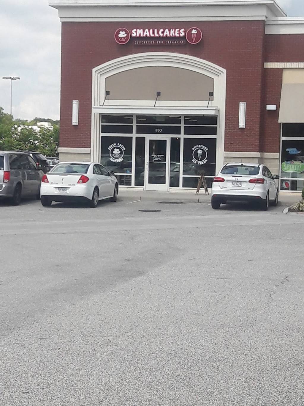 Small Cakes | restaurant | 330 Bland Blvd, Newport News, VA 23602, USA | 7573690890 OR +1 757-369-0890