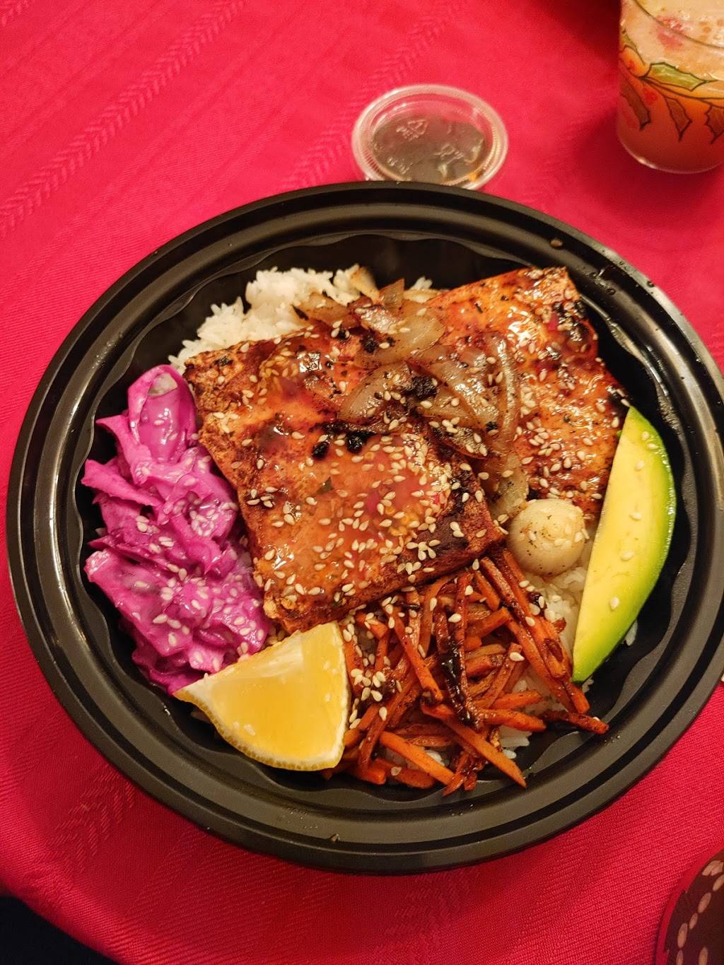 OMG Bowls | restaurant | 108 S Genesee St, Waukegan, IL 60085, USA | 2246565445 OR +1 224-656-5445