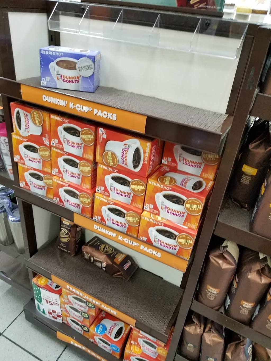 Dunkin Donuts | cafe | 7847 95th St, Hickory Hills, IL 60457, USA | 7085996500 OR +1 708-599-6500