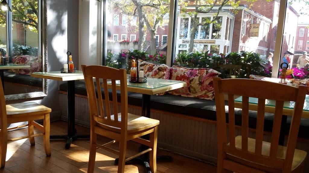 Purple Onion | cafe | 44 Inn St, Newburyport, MA 01950, USA | 9784659600 OR +1 978-465-9600