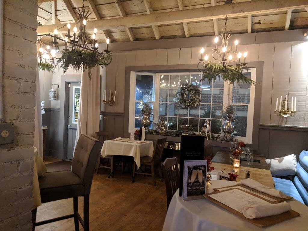 Jessica Tuesdays | restaurant | 35 Main Street, Putnam, CT 06260, USA | 8609285118 OR +1 860-928-5118