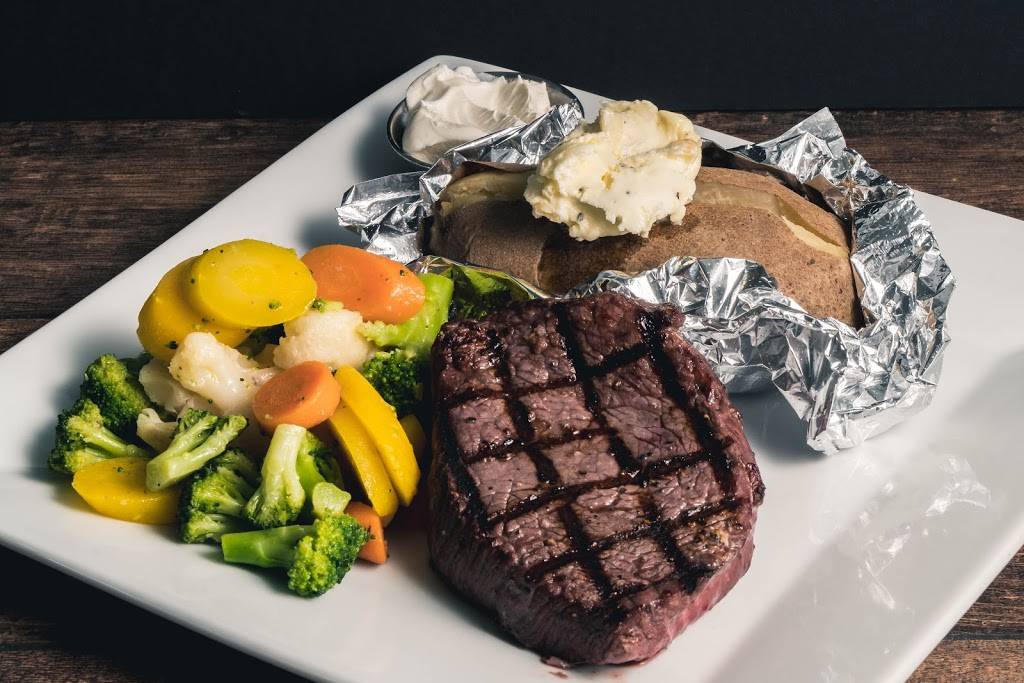 Gusto - Bar & Grill Restaurant | restaurant | 19 Eagle Ridge Dr, Waverly, IA 50677, USA | 3193520444 OR +1 319-352-0444