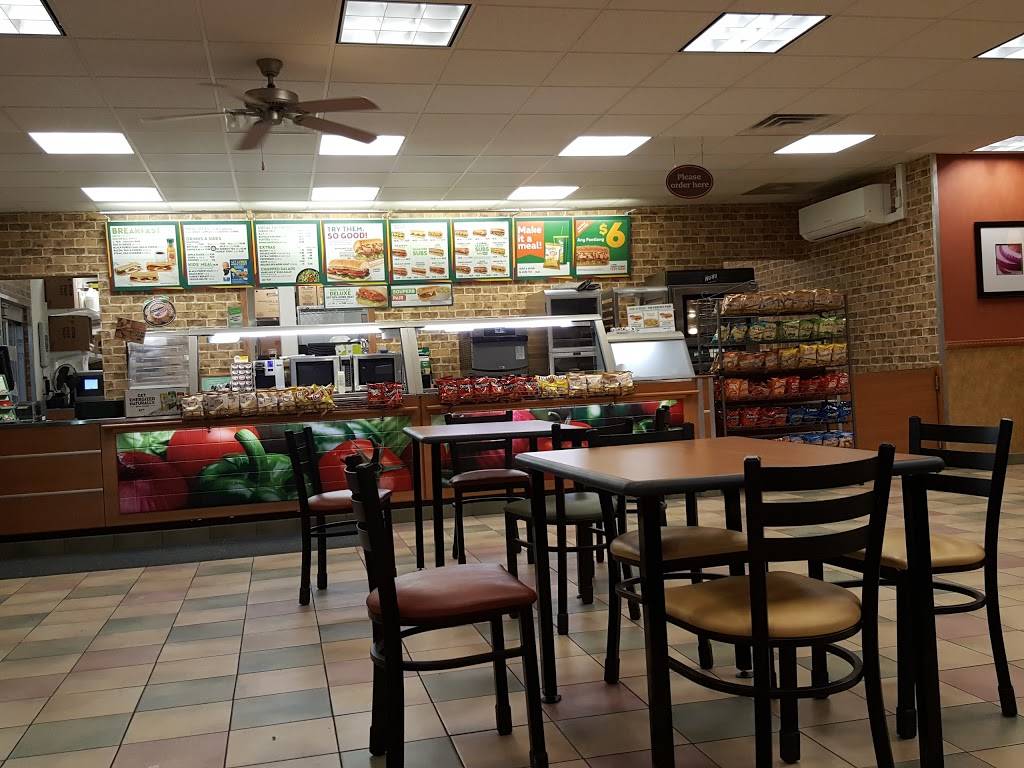 Subway | restaurant | 237 Commercial St, Marseilles, IL 61341, USA | 8157956666 OR +1 815-795-6666