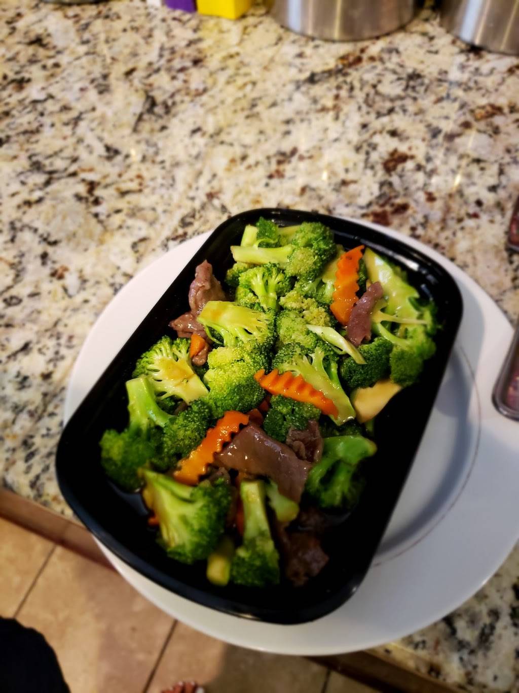 Famous Wok | restaurant | 1627 Opelika Rd # Fc1, Auburn, AL 36830, USA | 3348213600 OR +1 334-821-3600