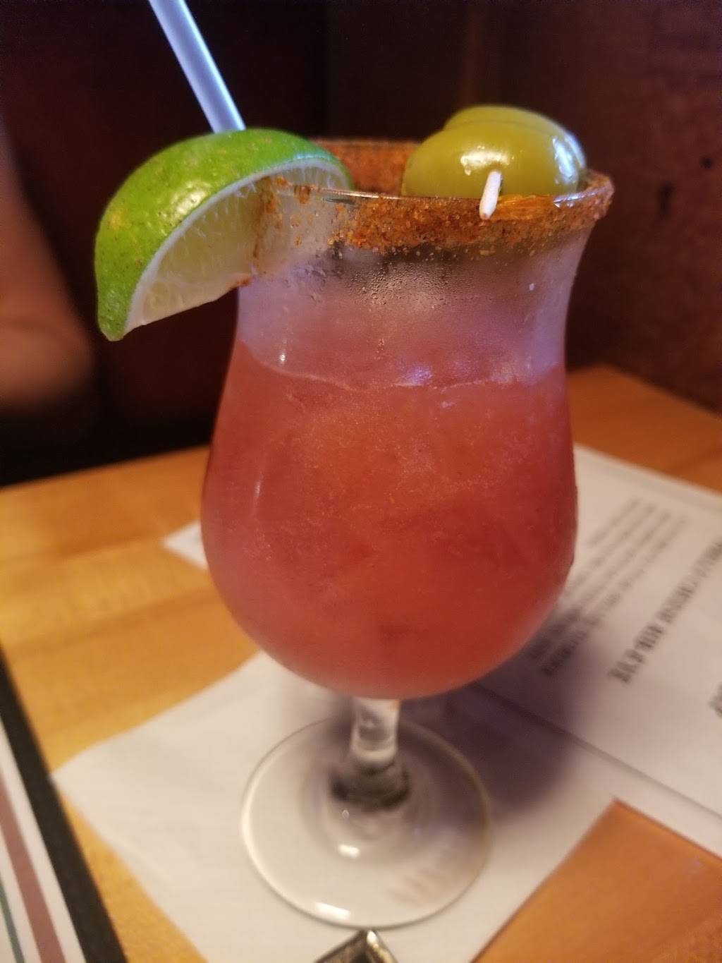 Hennys Grill and Bar | restaurant | 1290 National Hwy, Cumberland, MD 21502, USA | 3017291746 OR +1 301-729-1746