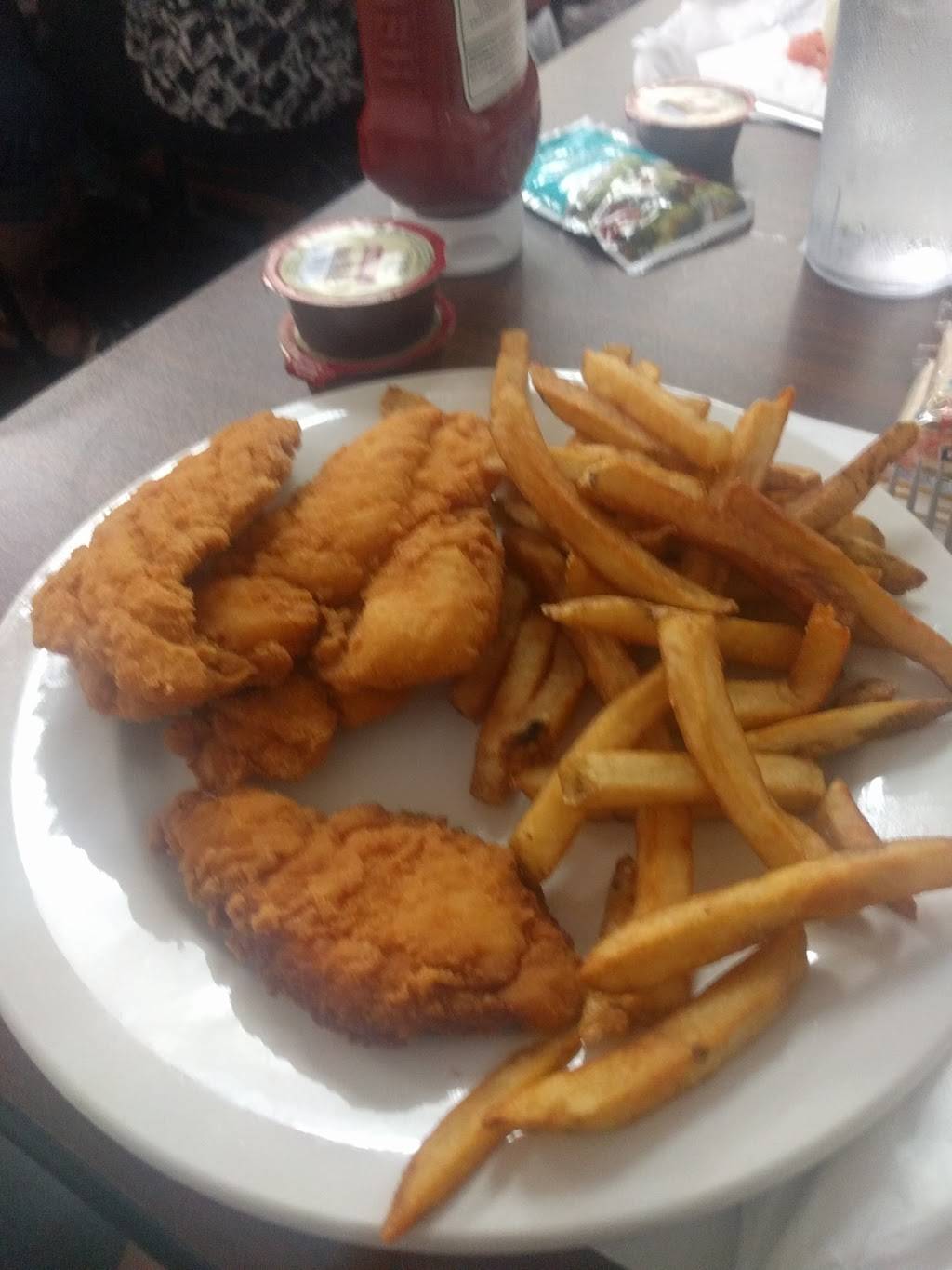 Landmark Restaurant | restaurant | 109 S Meridian Rd, Youngstown, OH 44509, USA | 3307921657 OR +1 330-792-1657