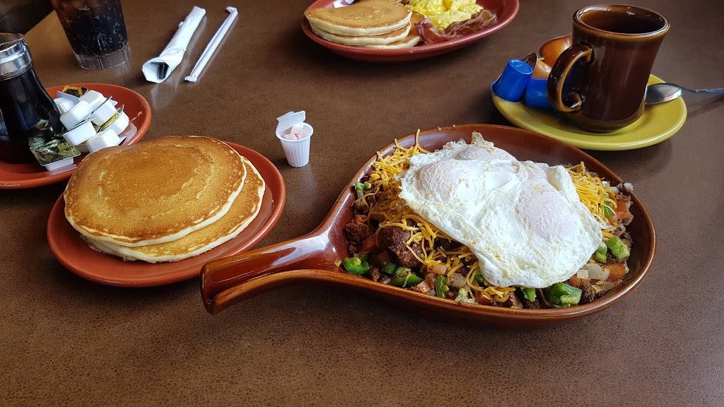 Round the Clock Lansing | restaurant | 17601 Torrence Ave, Lansing, IL 60438, USA | 7084187244 OR +1 708-418-7244