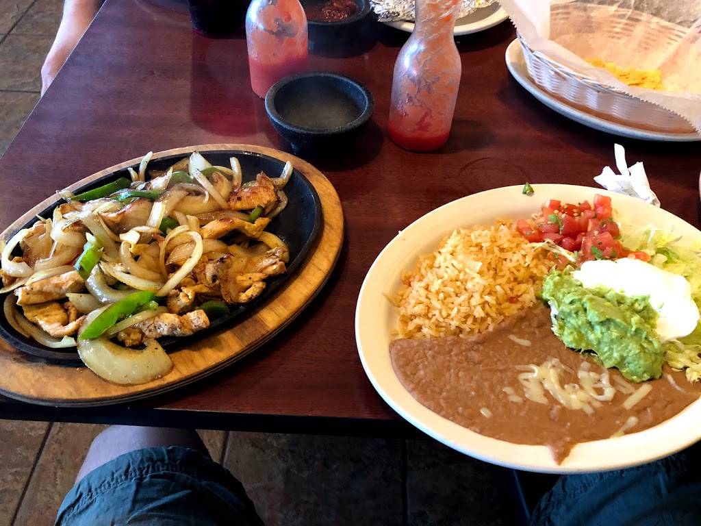 El Nopal | restaurant | 12937 Shelbyville Rd # 105, Louisville, KY 40243, USA | 5022536802 OR +1 502-253-6802