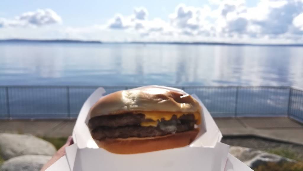 Jack in the Box | restaurant | 4203 SW Admiral Way, Seattle, WA 98116, USA | 2069327315 OR +1 206-932-7315