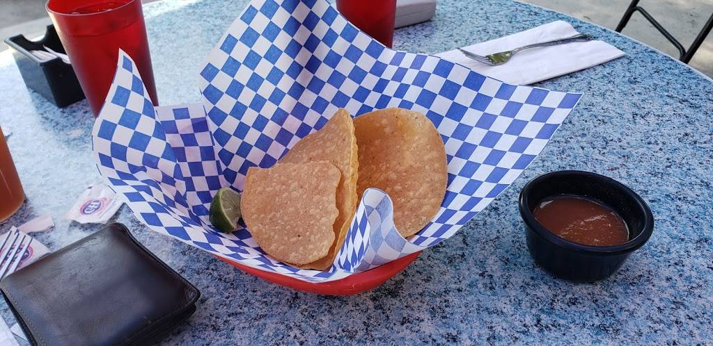 Petes Mexican Food | restaurant | 213 5th St, Huntington Beach, CA 92648, USA | 7149608797 OR +1 714-960-8797