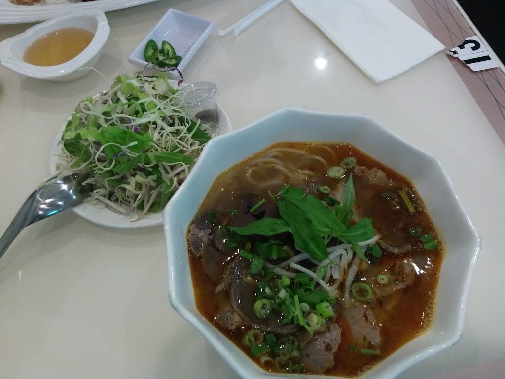 Viet Huong Restaurant | restaurant | 11209 Bellaire Blvd c3, Houston, TX 77072, USA | 8323513655 OR +1 832-351-3655