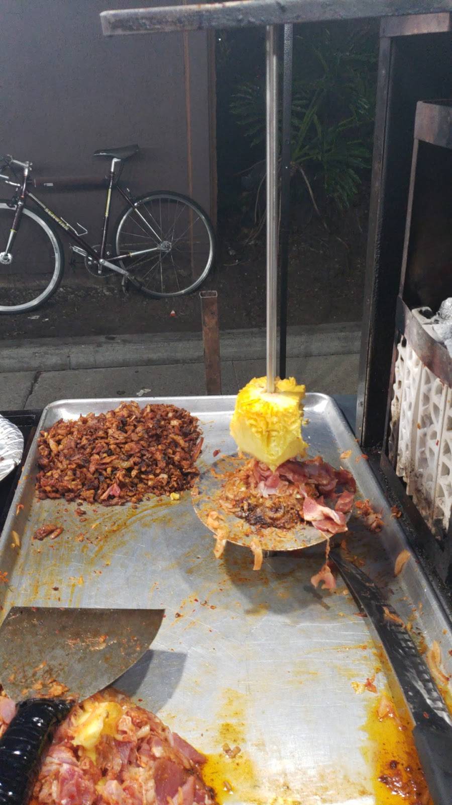 Tacos Ochoas | restaurant | 2727 Beverly Blvd, Los Angeles, CA 90057, USA | 3234762746 OR +1 323-476-2746