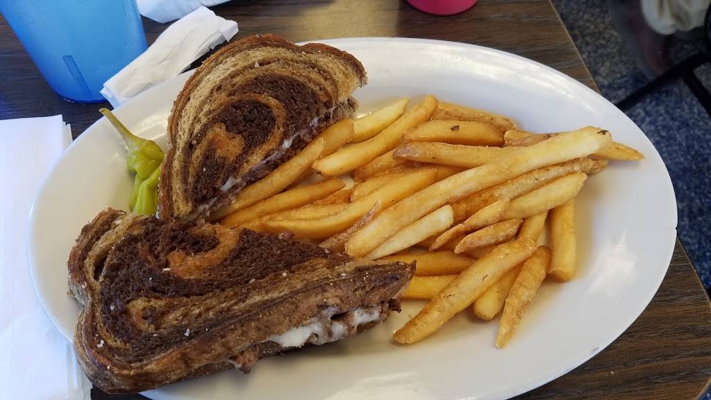 Allins Diner | restaurant | 130 N Kingshighway St, St Charles, MO 63301, USA | 6369465556 OR +1 636-946-5556