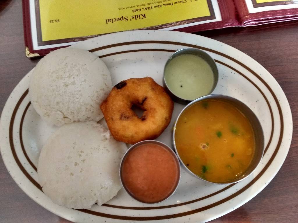 Ammas Kitchen | restaurant | 7633 Reading Rd, Cincinnati, OH 45237, USA | 5138212021 OR +1 513-821-2021