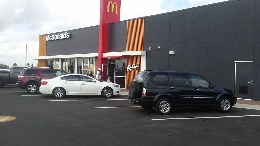 McDonalds | cafe | 905 W Sugarland Hwy, Clewiston, FL 33440, USA | 8639839521 OR +1 863-983-9521