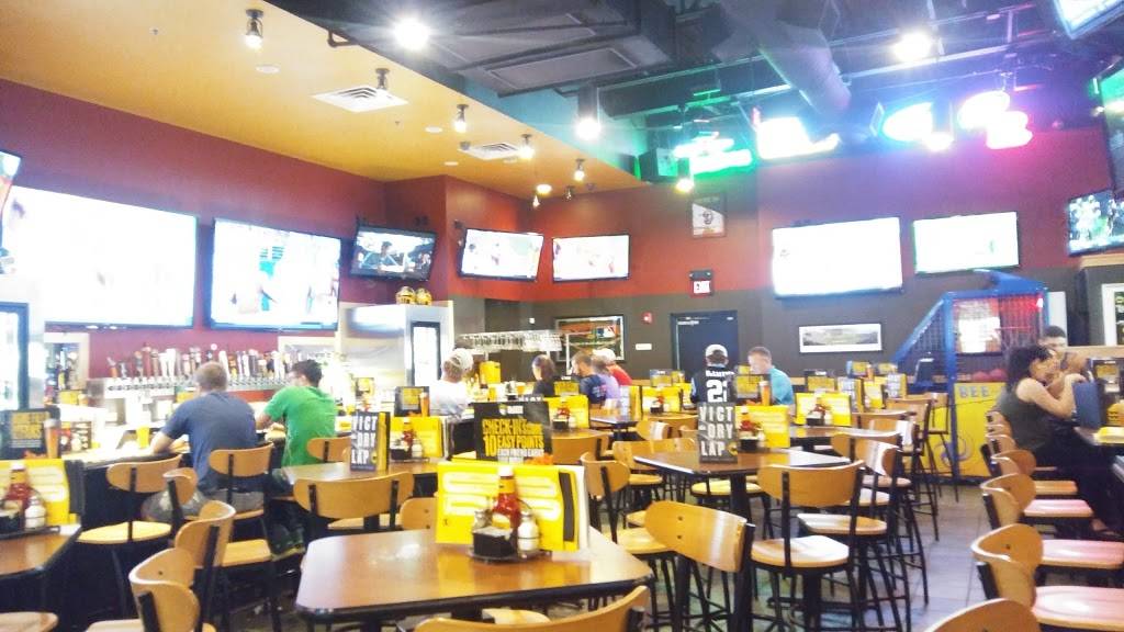 Buffalo Wild Wings | restaurant | 343 Mt Hope Ave, Rockaway, NJ 07866, USA | 9733619464 OR +1 973-361-9464