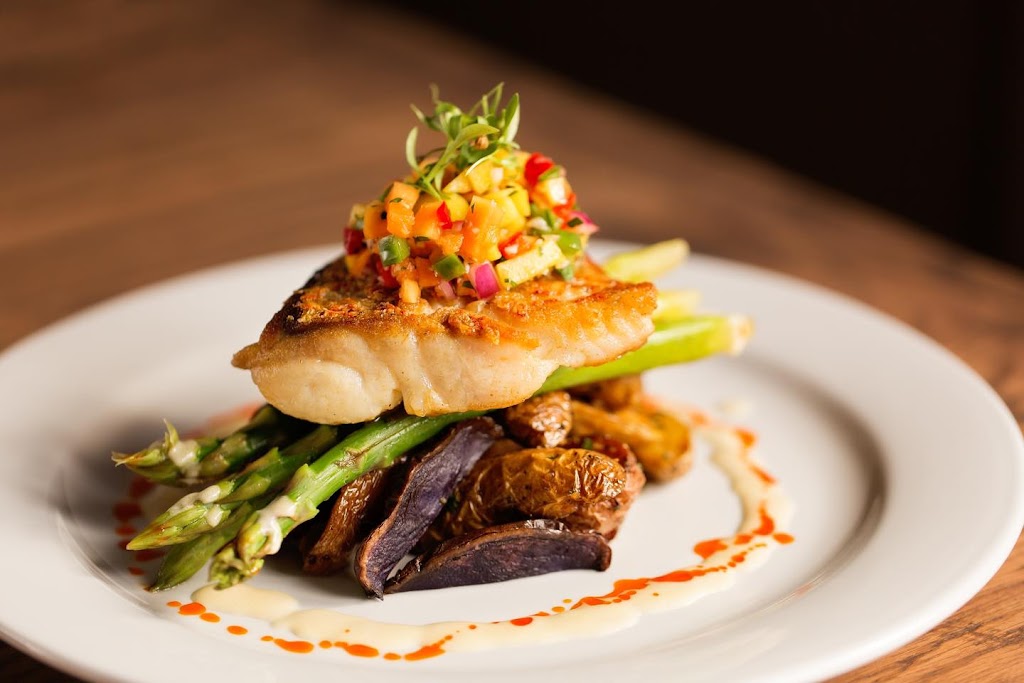 Slick Lips Seafood & Oyster House | restaurant | 102 S Palafox St, Pensacola, FL 32502, USA | 8503321901 OR +1 850-332-1901