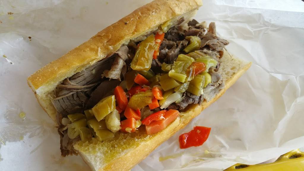 Johnnies Beef | restaurant | 7500 W North Ave, Elmwood Park, IL 60707, USA | 7084526000 OR +1 708-452-6000