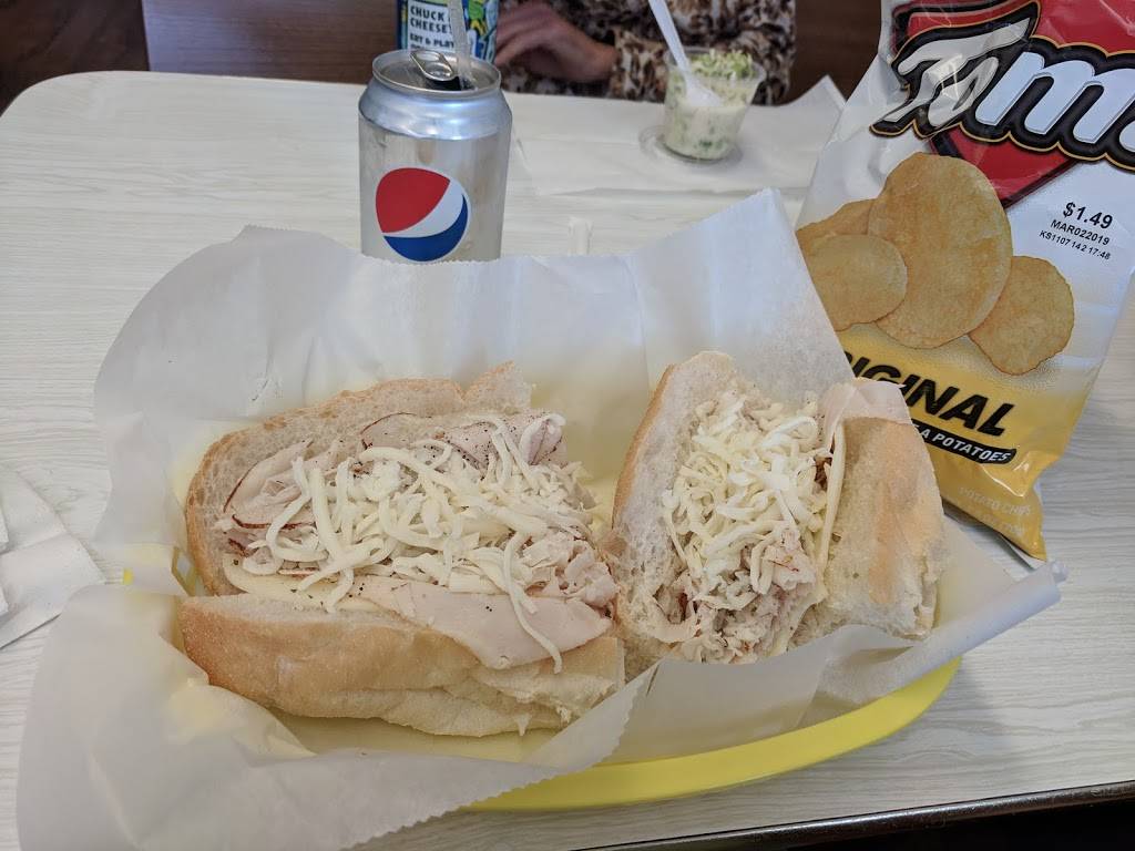 Williams Sub Shop | restaurant | 3801 Tyrone Blvd N, St. Petersburg, FL 33709, USA | 7273479497 OR +1 727-347-9497