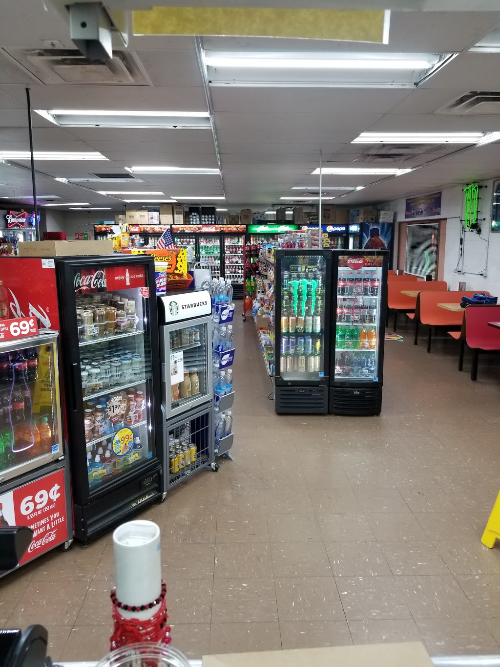 Quik Stop BBQ Market & Deli | restaurant | 267 John McGhee Blvd, Caryville, TN 37714, USA | 4234378887 OR +1 423-437-8887