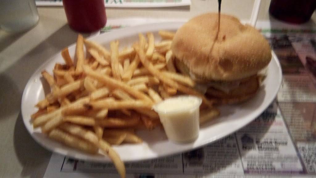 Lake City’s Family Diner | restaurant | 119 Main St, Lake City, MI 49651, USA | 2318398242 OR +1 231-839-8242