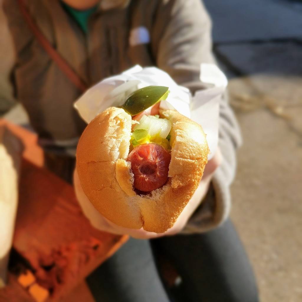 Js Corner Hot Dogs | restaurant | 3845 N Elston Ave, Chicago, IL 60618, USA | 7735396003 OR +1 773-539-6003
