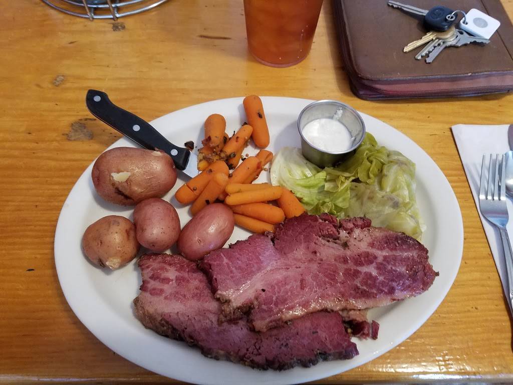 Corner Kitchen | restaurant | 6265 Main St, Georgetown, CA 95634, USA | 5303331630 OR +1 530-333-1630