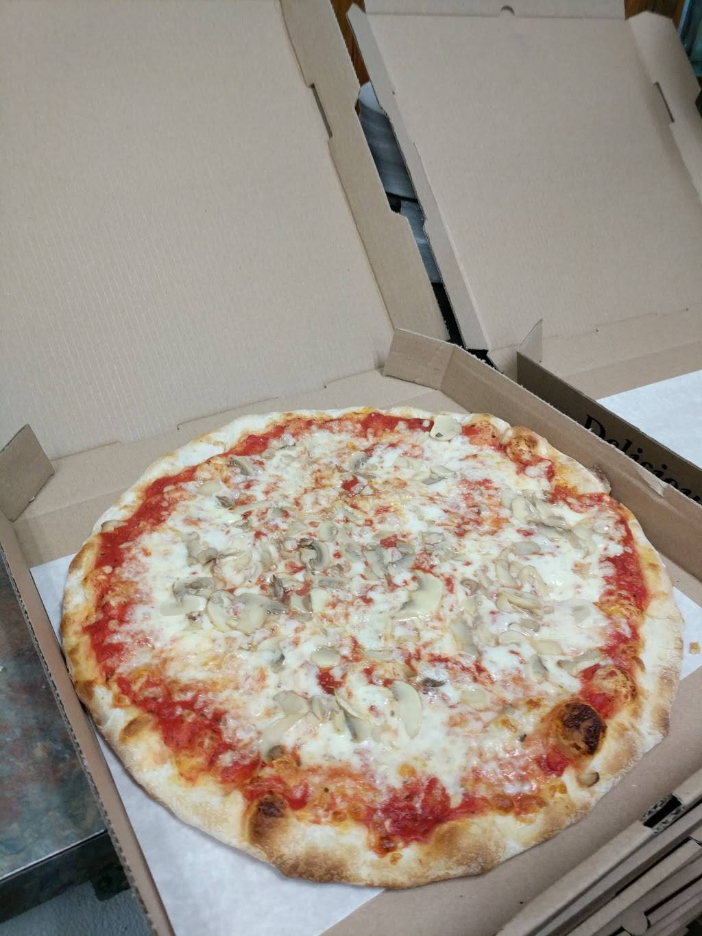 Amici Pizza & Pasta Family Restaurant | restaurant | 2838 PA-611 #204, Tannersville, PA 18372, USA | 5706209005 OR +1 570-620-9005