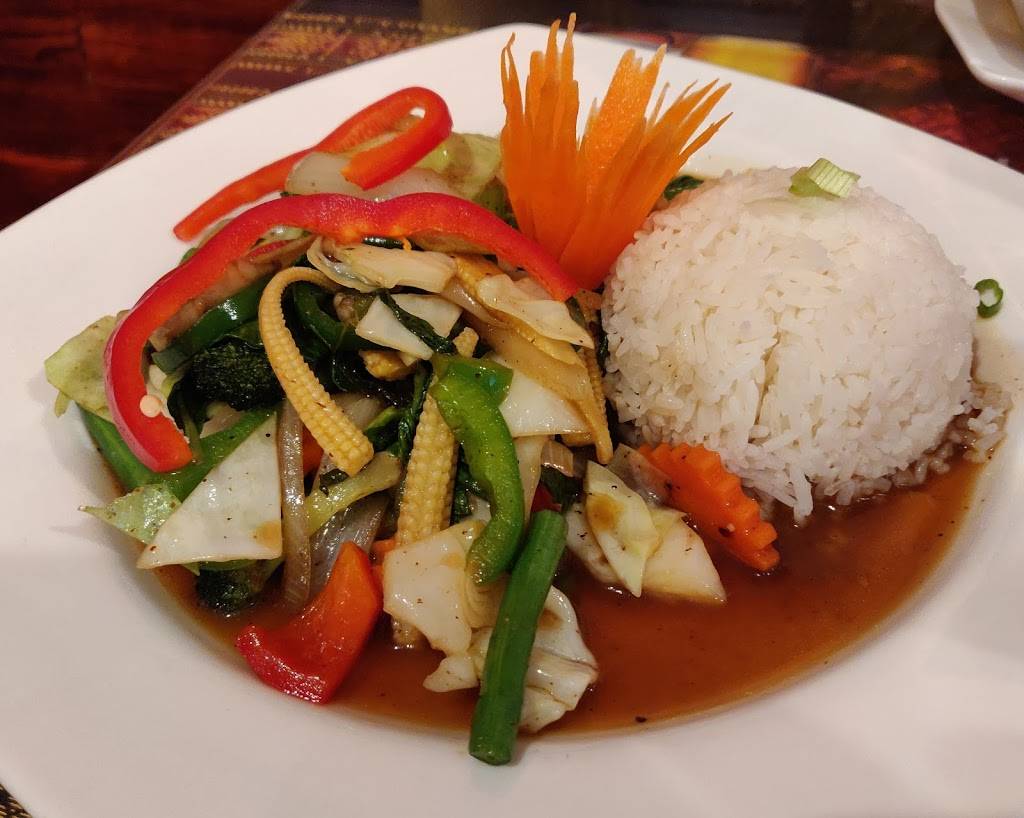 The Bangkok Village Restaurant | restaurant | 22 E Chicago Ave #122, Naperville, IL 60540, USA | 6303699757 OR +1 630-369-9757