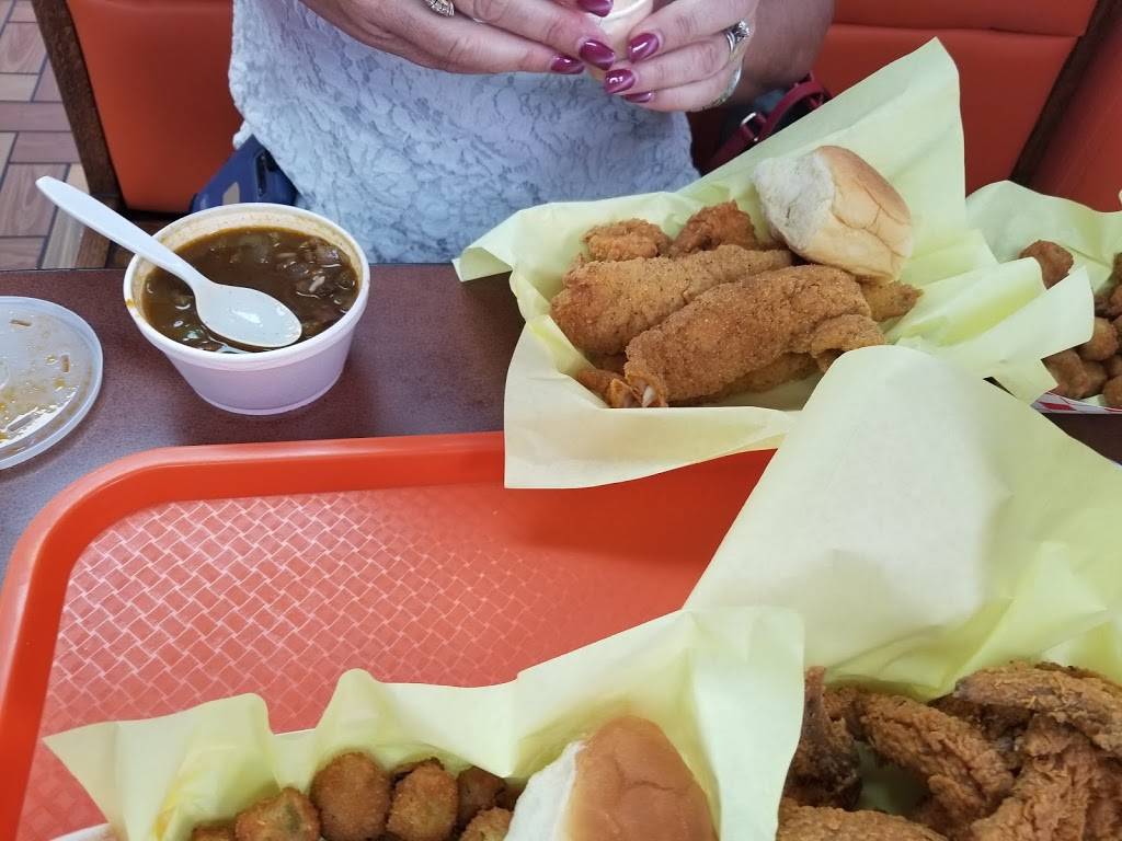 Louisiana Fried Chicken | restaurant | 19440 US-59, Humble, TX 77338, USA | 2814460534 OR +1 281-446-0534