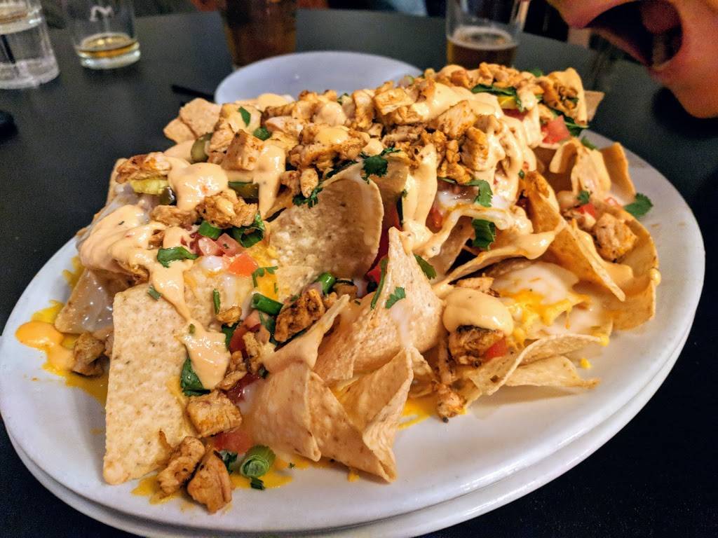 The District Tap | restaurant | 3720 E 82nd St, Indianapolis, IN 46240, USA | 3172888251 OR +1 317-288-8251