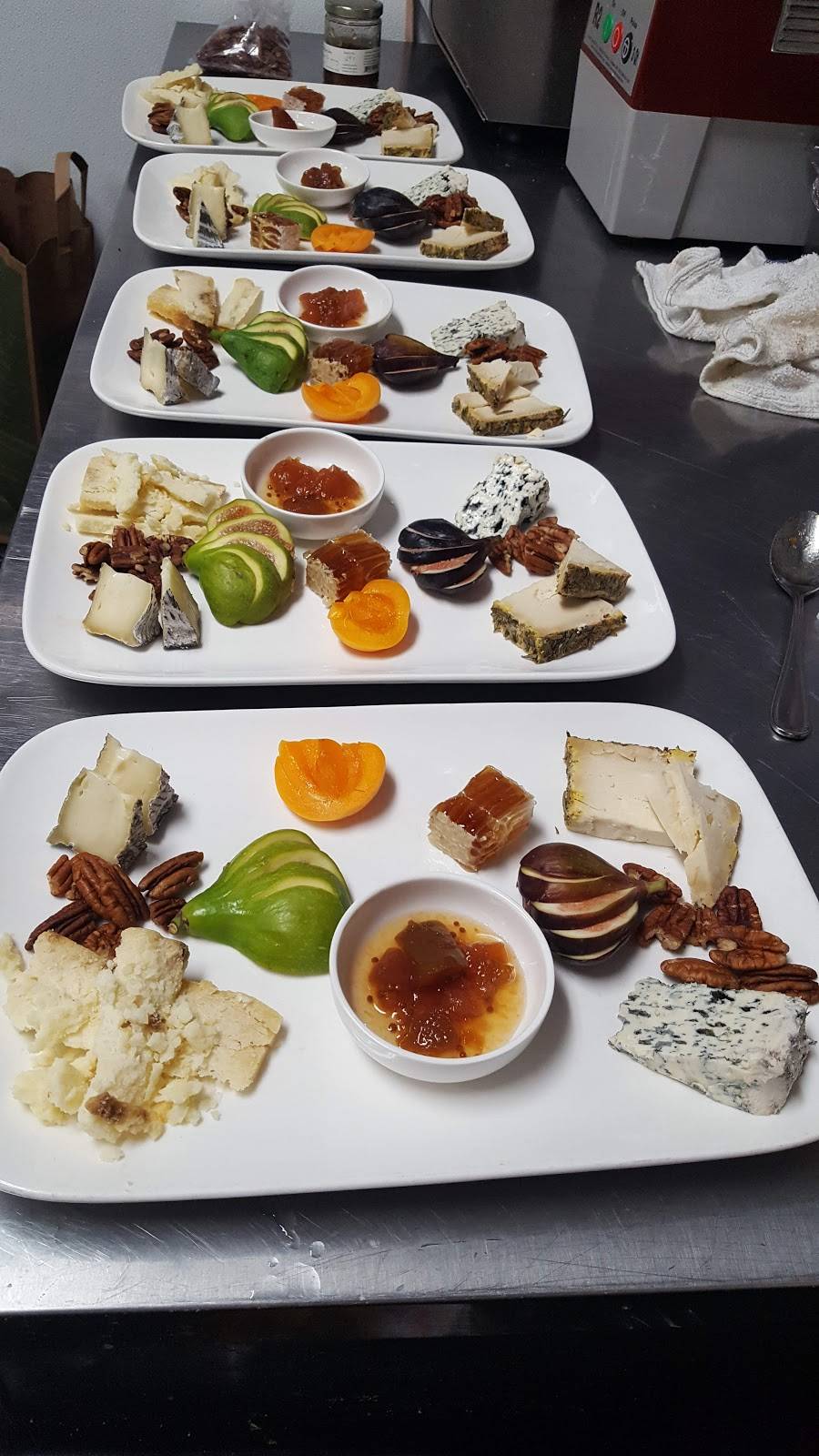 Sociale | restaurant | 3665 Sacramento St, San Francisco, CA 94118, USA | 4159213200 OR +1 415-921-3200