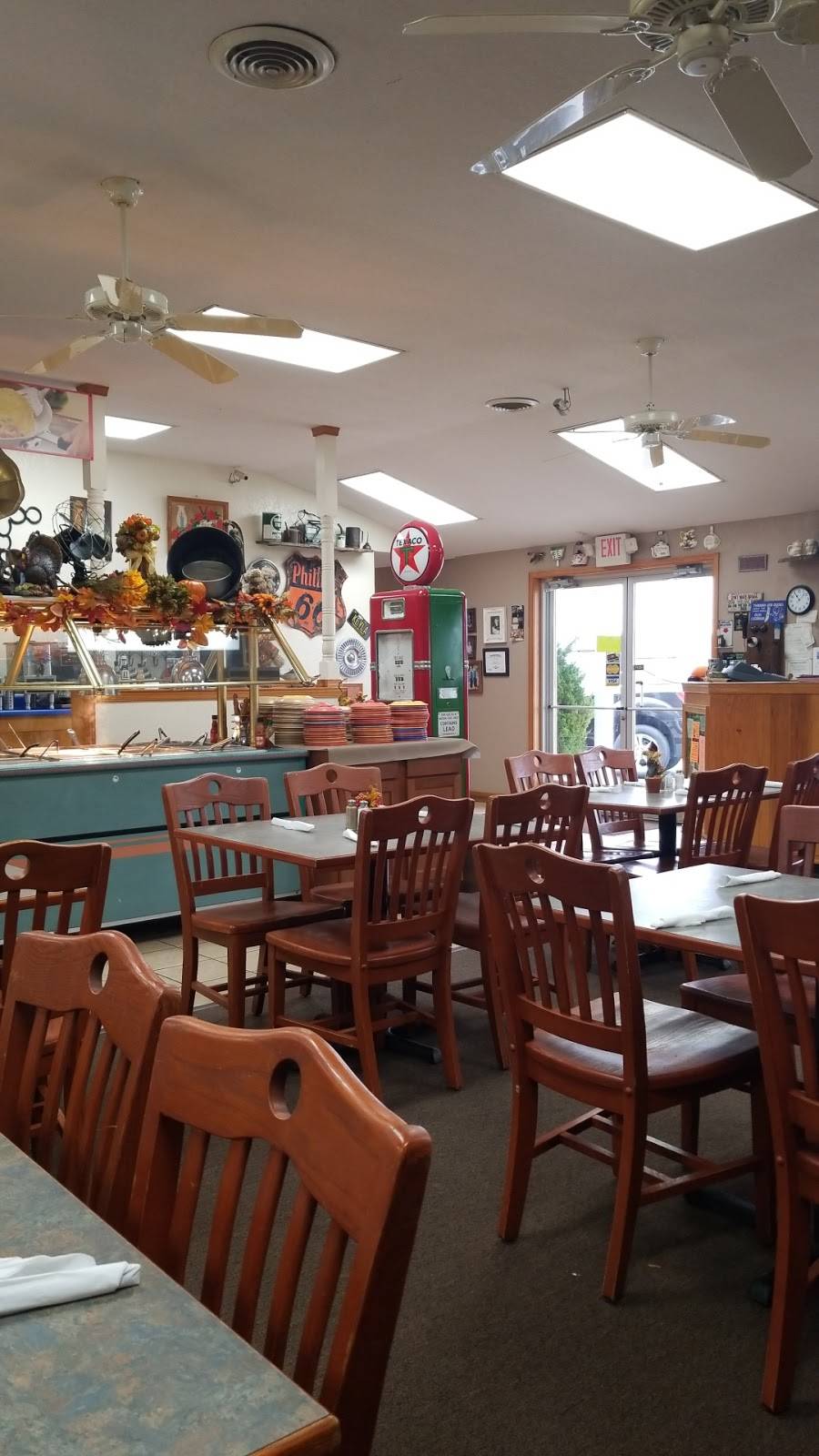 Johnnys | restaurant | 4803 West Blvd, Poplar Bluff, MO 63901, USA | 5736862101 OR +1 573-686-2101