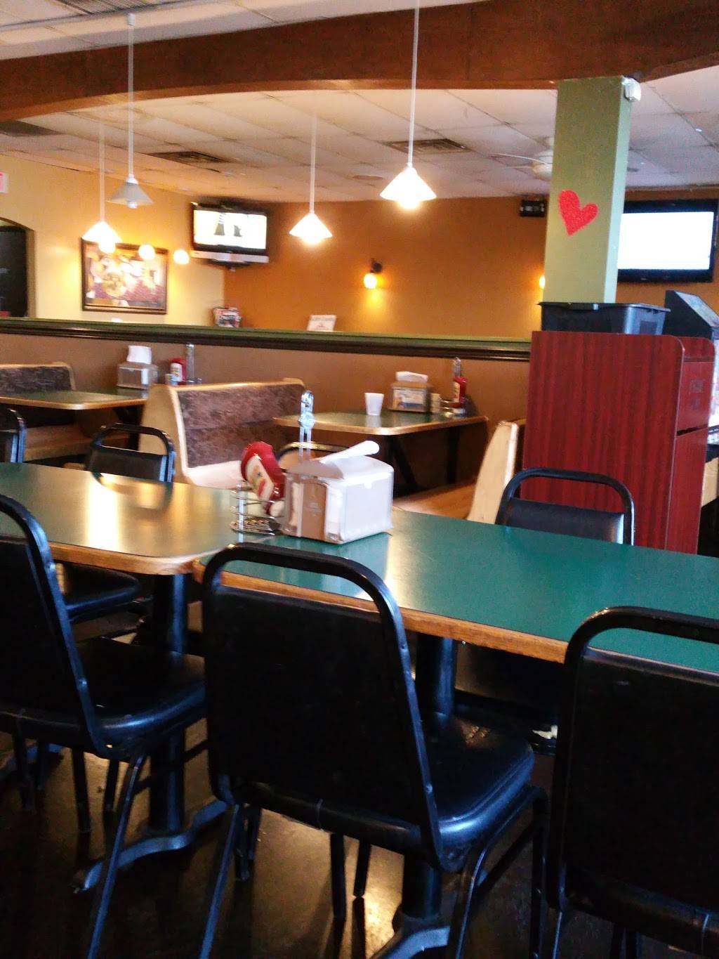 Pizza Plus | restaurant | 4102 SW Hwy, Hometown, IL 60456, USA | 7086367200 OR +1 708-636-7200