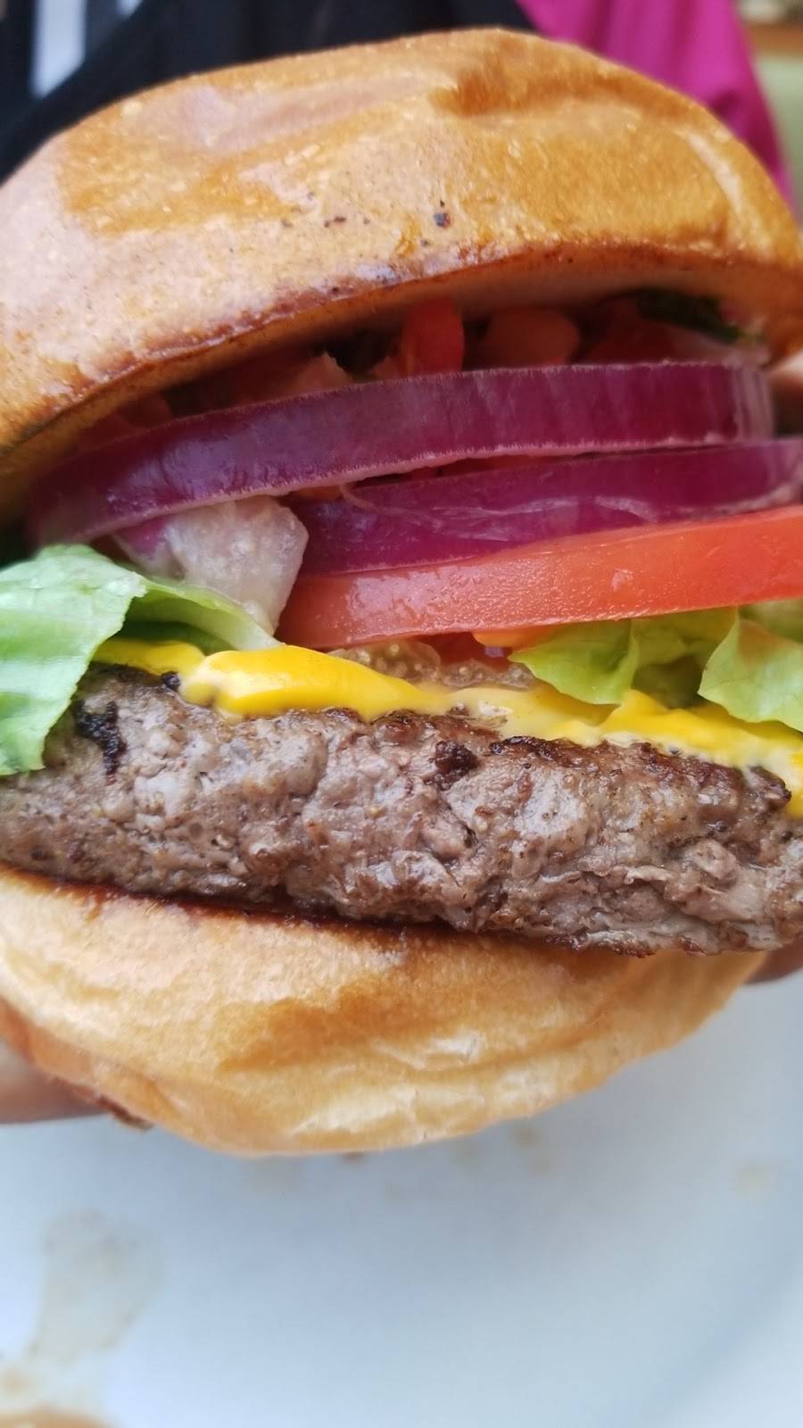 Clique | restaurant | 1326 E Jefferson Ave, Detroit, MI 48207, USA | 3132590922 OR +1 313-259-0922