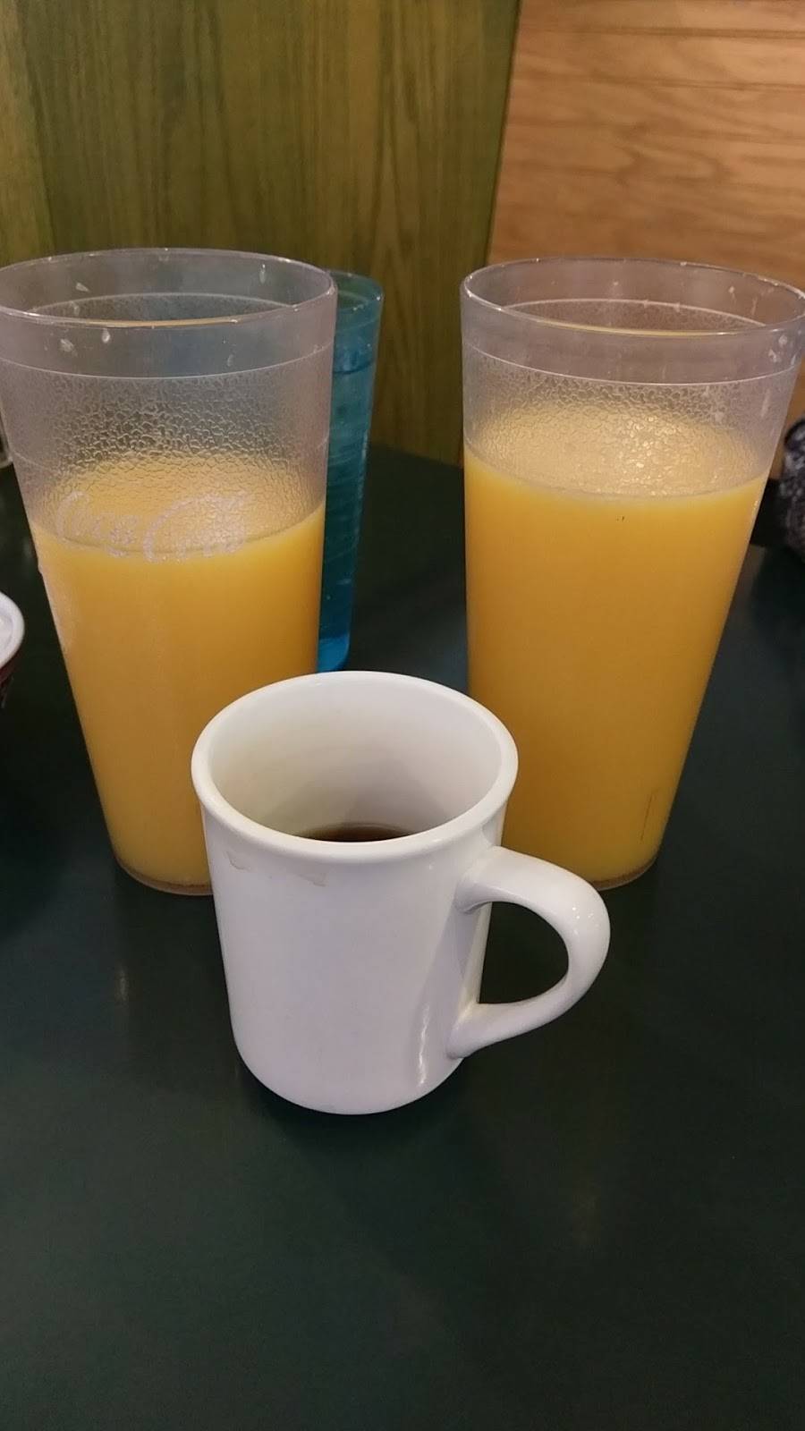 Oaks Diner & Flapjacks | restaurant | 6219 E Cave Creek Rd, Cave Creek, AZ 85331, USA | 4804885704 OR +1 480-488-5704