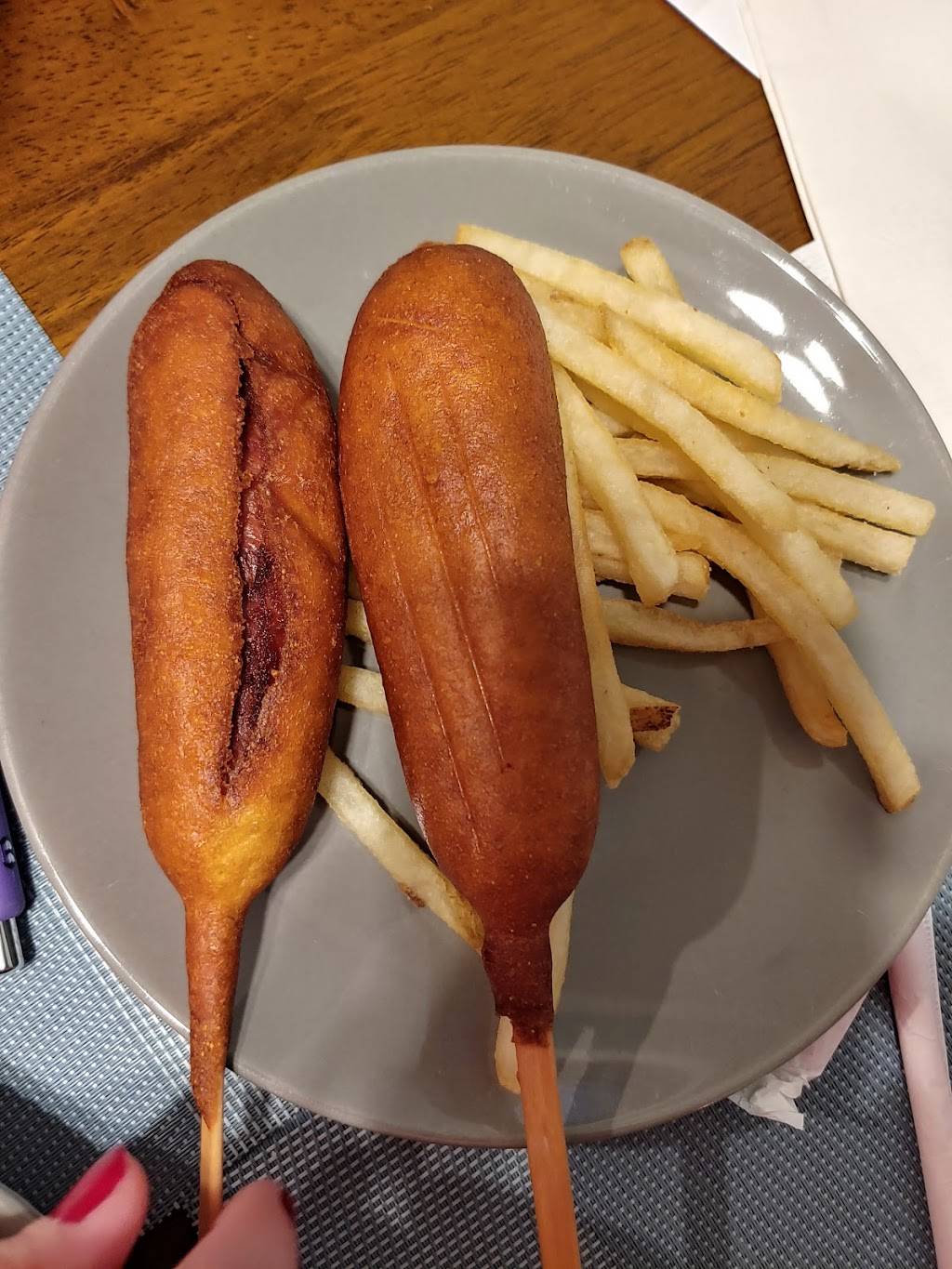 Sonic Drive-In | restaurant | 1014 Independence Blvd, Virginia Beach, VA 23455, USA | 7574608181 OR +1 757-460-8181