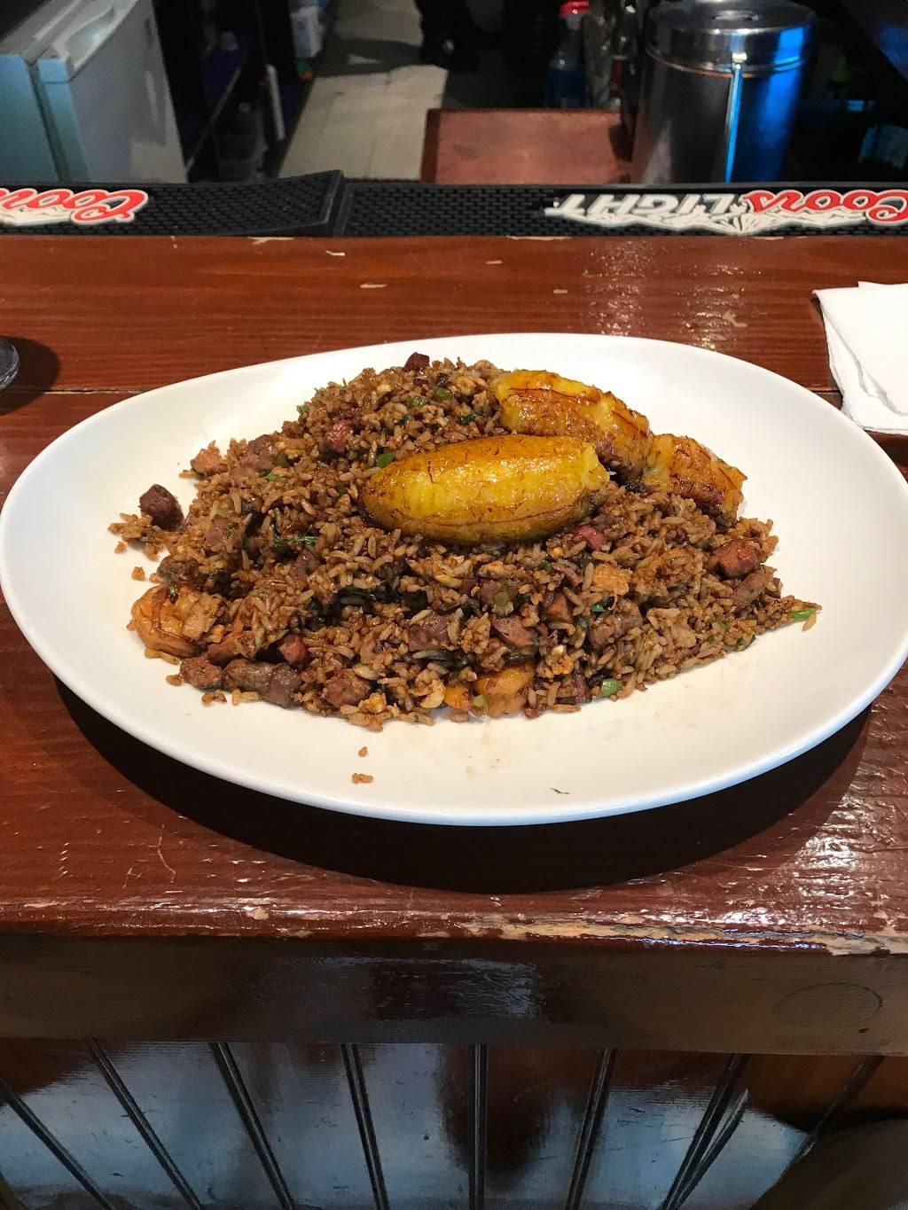 Barzola | restaurant | 92-12 37th Ave, Jackson Heights, NY 11372, USA | 7182056900 OR +1 718-205-6900