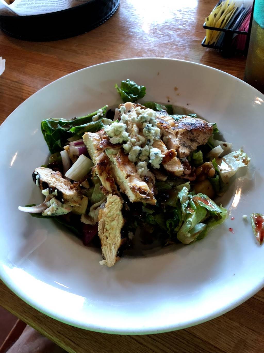 Charcoal Grill | restaurant | 1200 Port Washington Rd, Grafton, WI 53024, USA | 2623751700 OR +1 262-375-1700