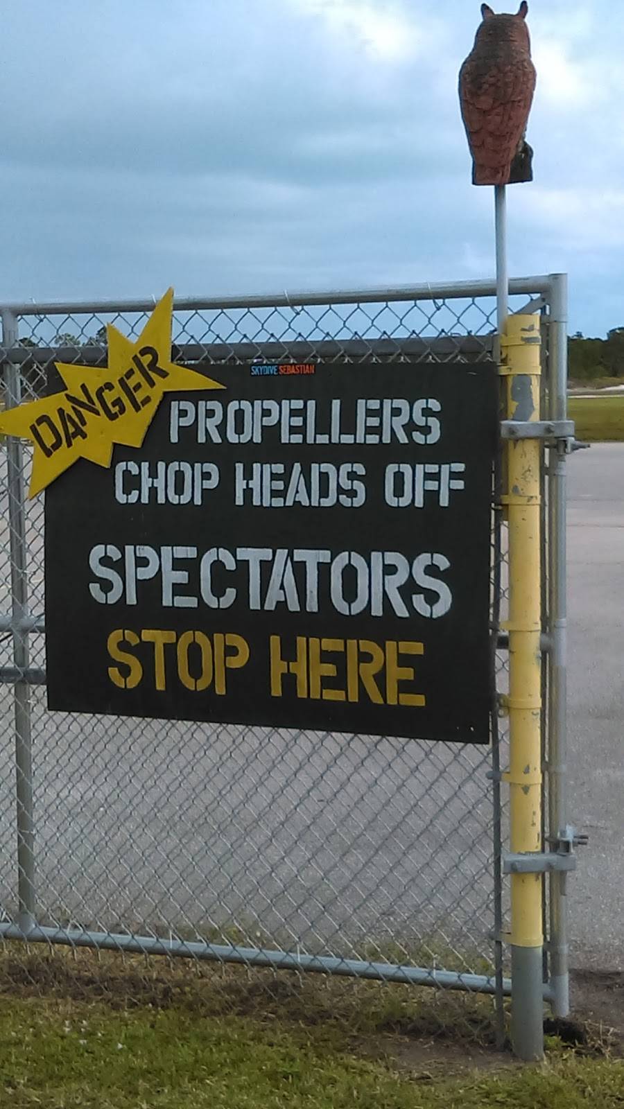 Skydive Sebastian | cafe | 400 Airport Dr W, Sebastian, FL 32958, USA | 7723885672 OR +1 772-388-5672