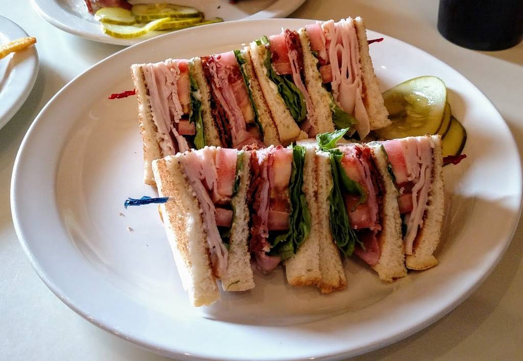 T&D Coney Grill | restaurant | 209 S Main St, Eaton Rapids, MI 48827, USA | 5174419027 OR +1 517-441-9027