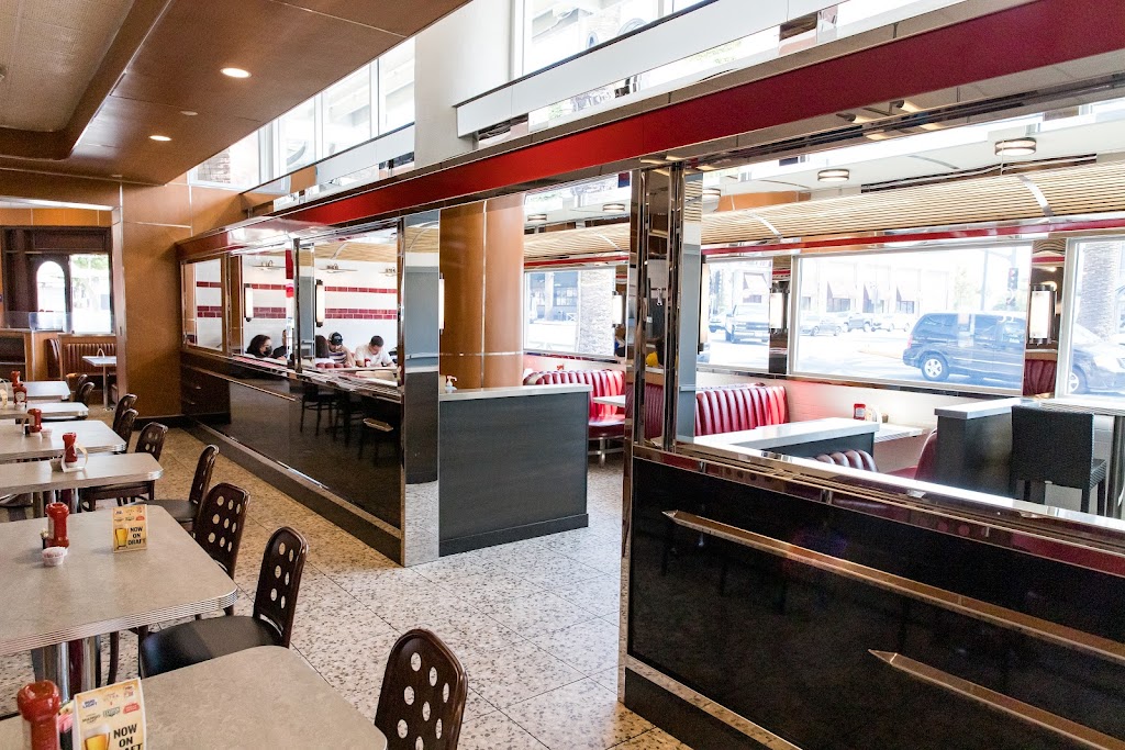 Rubys Diner | restaurant | 215 S Brea Blvd Ste 103 Ste 103, Brea, CA 92821, USA | 5626897829 OR +1 562-689-7829
