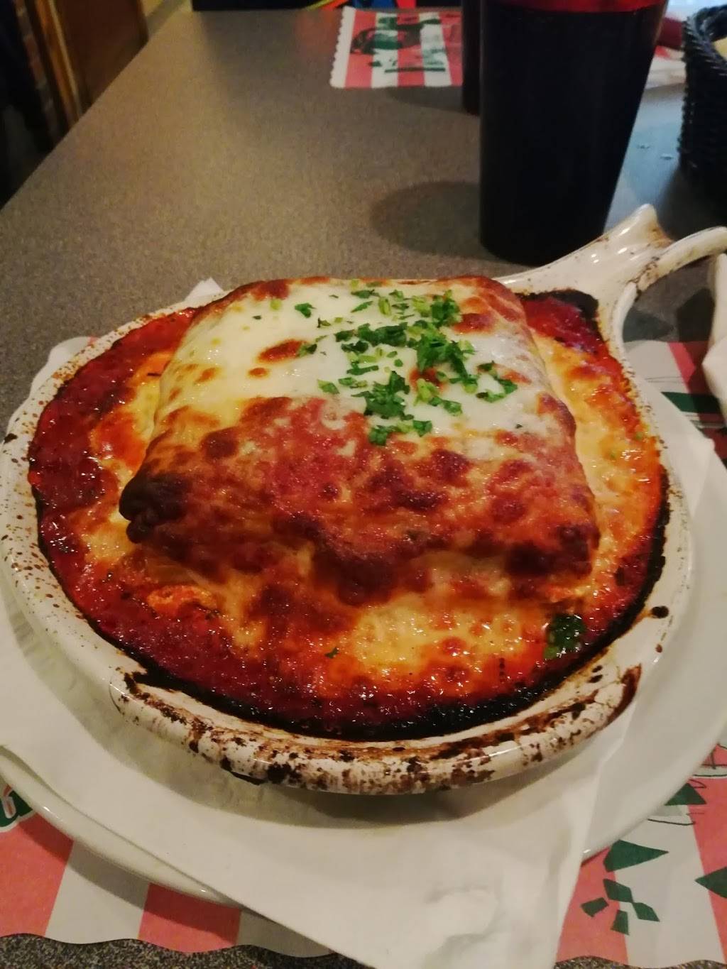 Procaccinis | restaurant | 46 Main St, East Hartford, CT 06118, USA | 8605682930 OR +1 860-568-2930